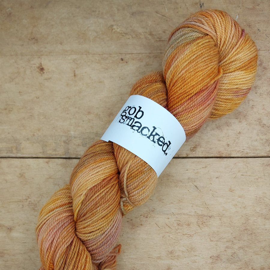 Sock yarn: Pale Apricots