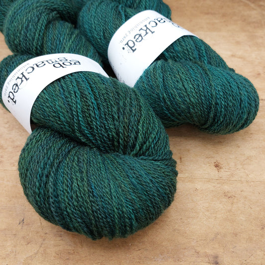 Finn Cross 100g skein (Batch 05): Bottlegreen