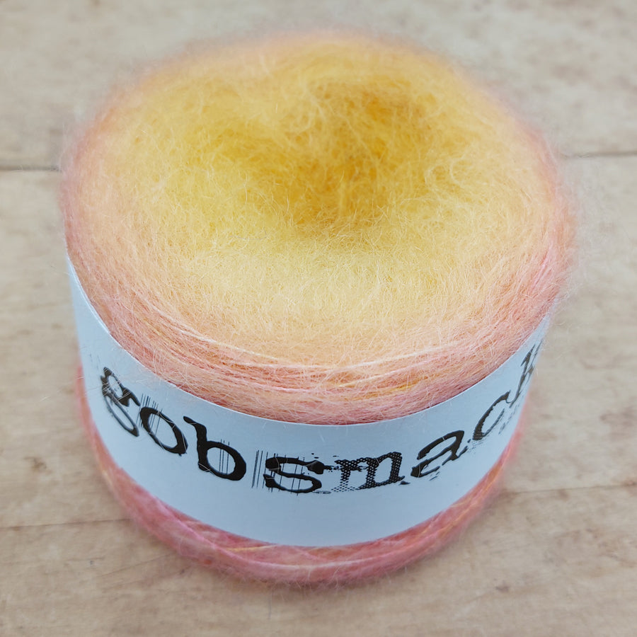 Fuzz gradient: Creamsicle Dreams