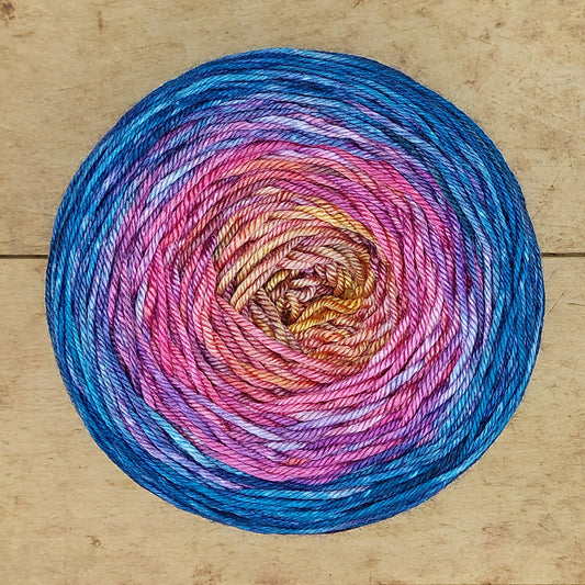 Merino/silk DK 200g gradient: Creating Some Excitement