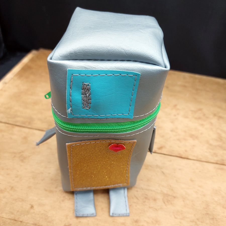 Robot pouch