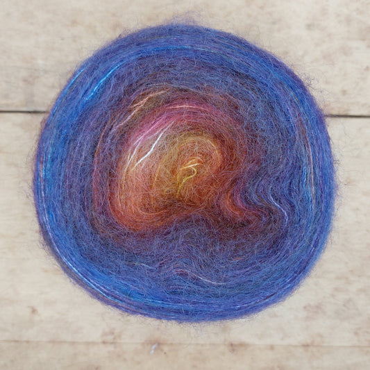 Fuzz gradient: Deepening Dusk