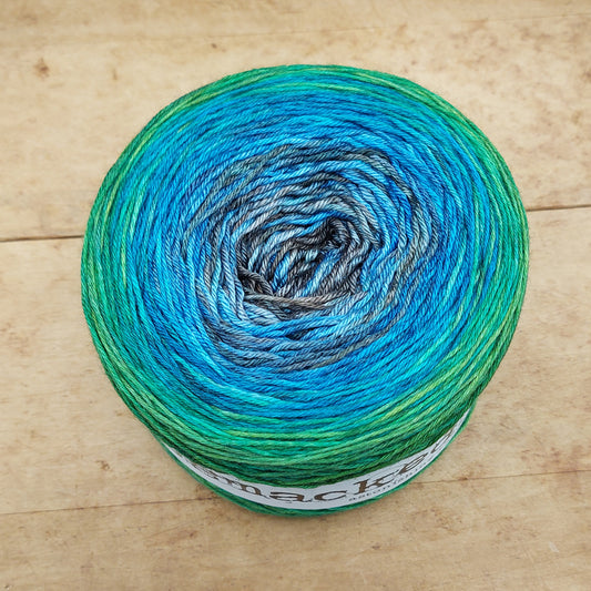 Merino/silk fingering 200g gradient: In the Lee of the Trees