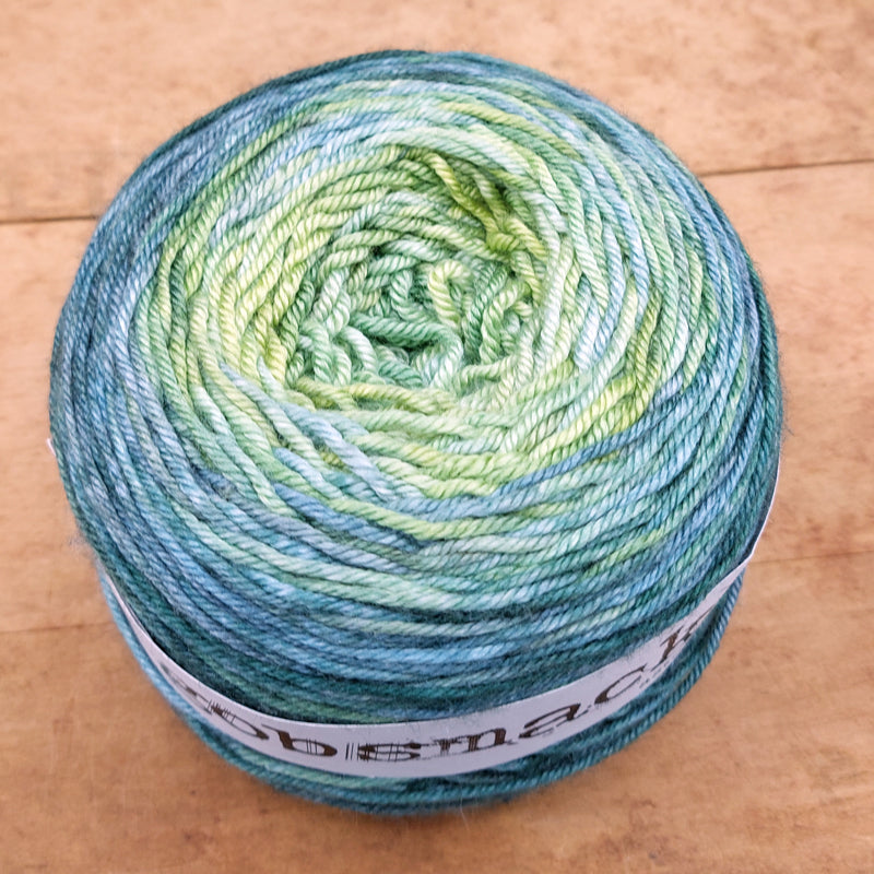 Merino/silk DK 200g gradient: The Love of Leaves