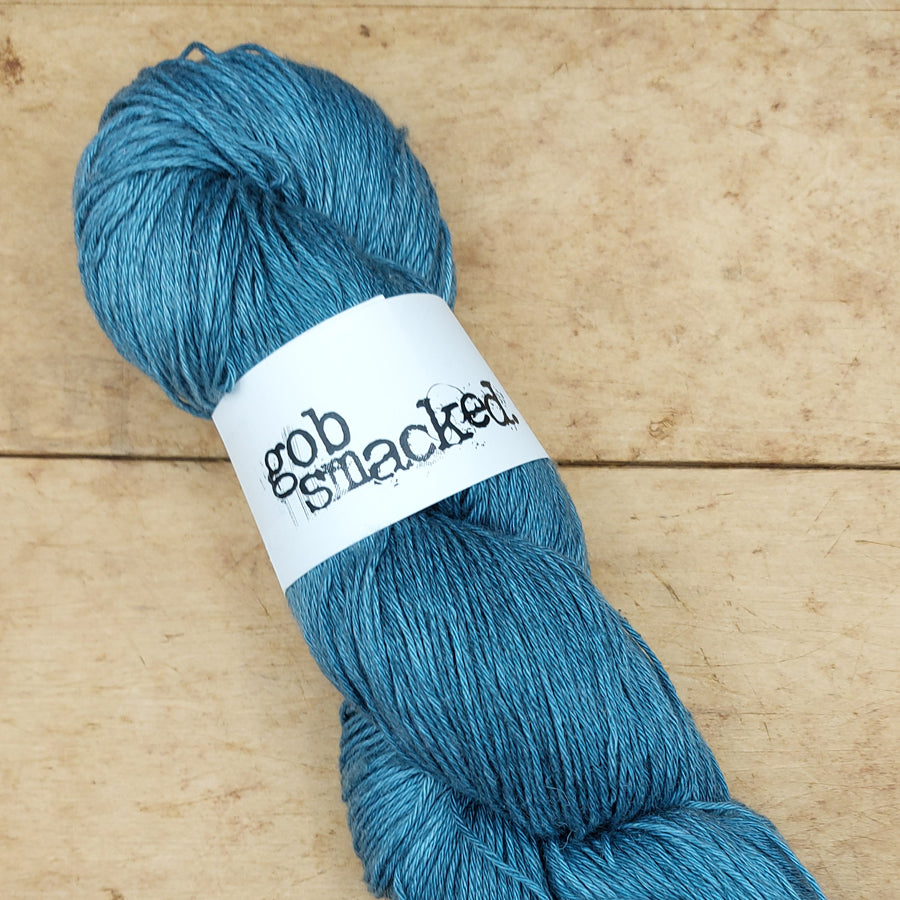 Silky linen sport skein: Mild Mannered