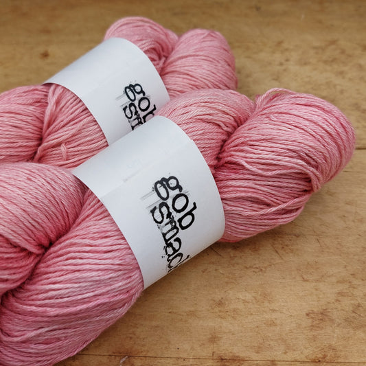 Silky linen sport skein: Pink Elephant