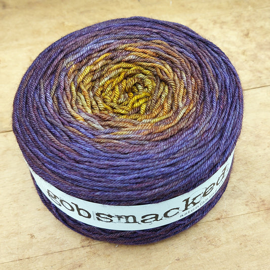 Silky Yak DK 200g gradient: The Playing of Games