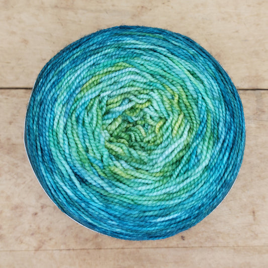 Merino fingering 100g gradient: A Run of Luck