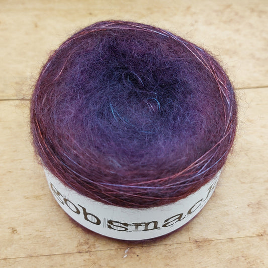 Fuzz gradient: Shadowed Forth