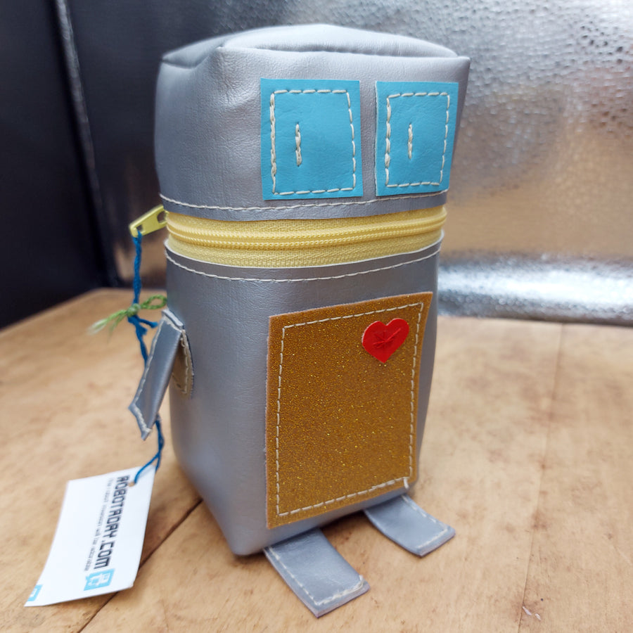 Robot pouch