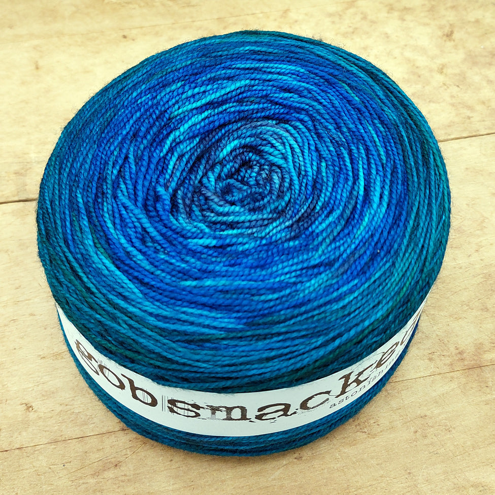 Merino fingering 200g gradient: To Count the Hours Welcome