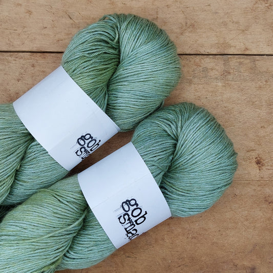 Silky linen sport skein: A Wise Sage